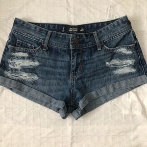 Hollister Short-Short Low Rise Denim Shorts